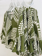 Load image into Gallery viewer, TALLOW BLOUSE green